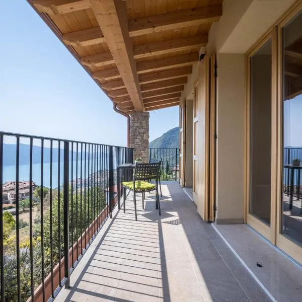Casa Panoramica, hotel v destinaci Tignale