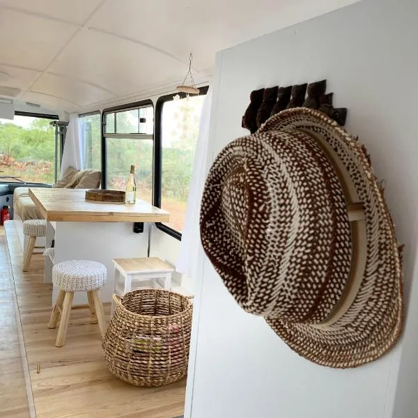 Glamping Algarve Olive Tree Lodge, Hotel in Nora