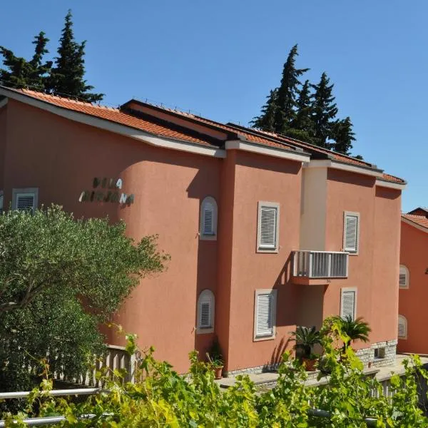 Apartments Šulekić, hotel v destinácii Sveti Filip i Jakov