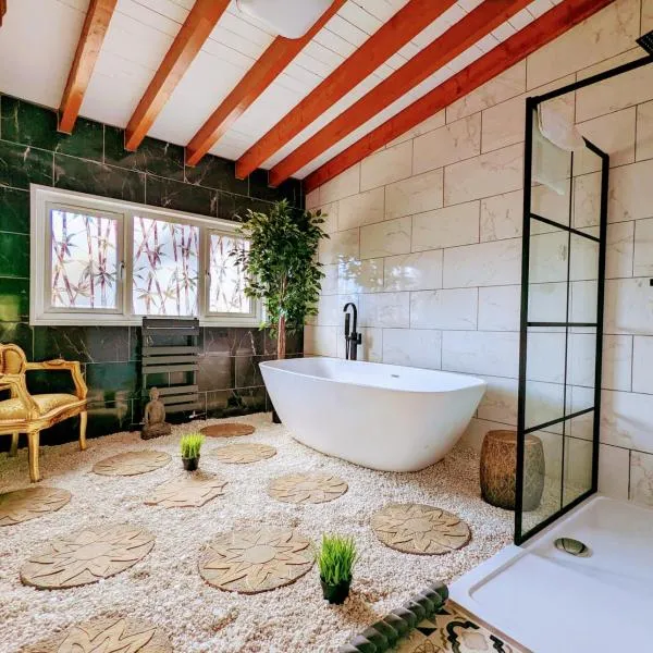 Kaoglen Zen-Feature Bath-Dunkeld-Route 500, hotel v destinaci Balnald