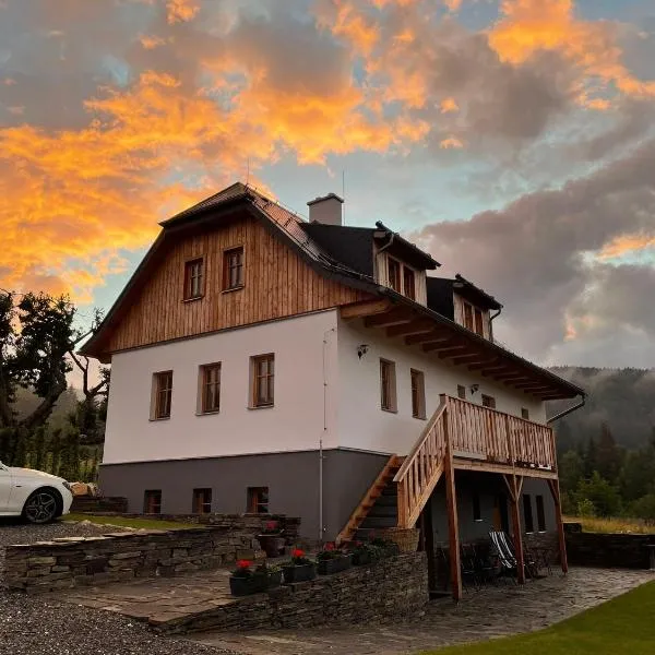 Chata pod Třešní, hotel a Malá Morávka