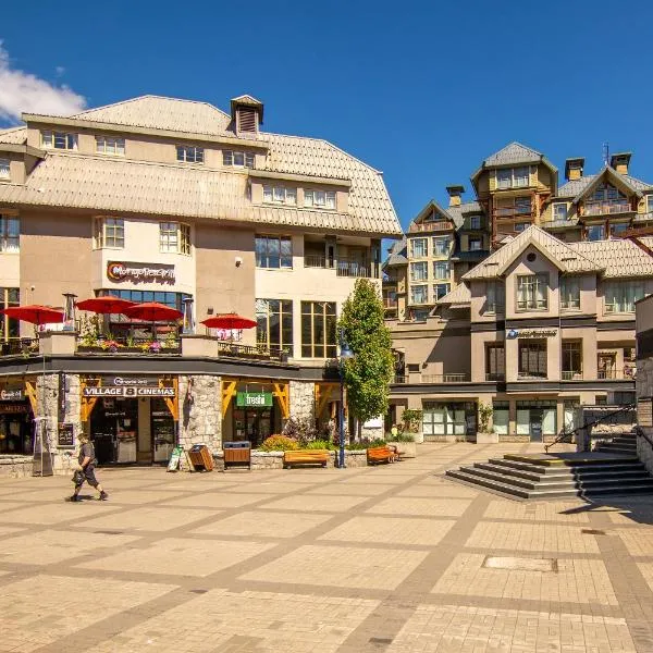 Whistler Village Centre by LaTour Hotels and Resorts, ξενοδοχείο σε Γουίσλερ