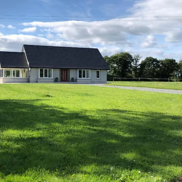Loughgunnen Grove Lodge, hotel v destinaci Wexford