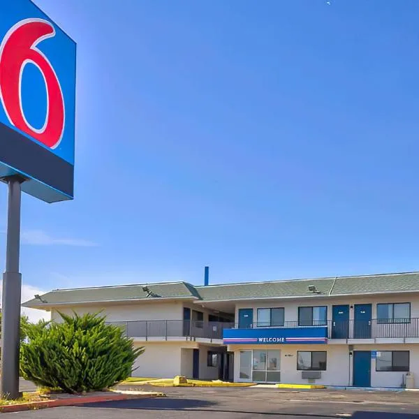 Motel 6-Tucumcari, NM, hótel í Tucumcari