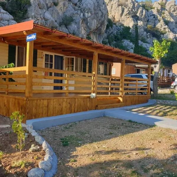 FENIKS, hotel v destinaci Senj