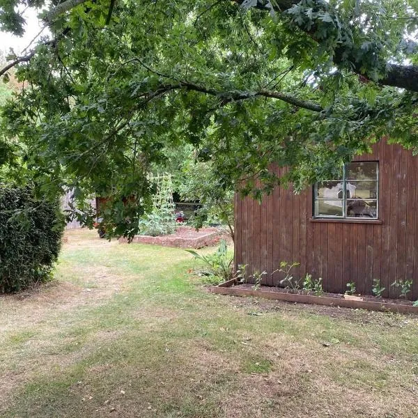 Orchard Cabin Herefordshire Wye Valley โรงแรมในรอสออนวาย