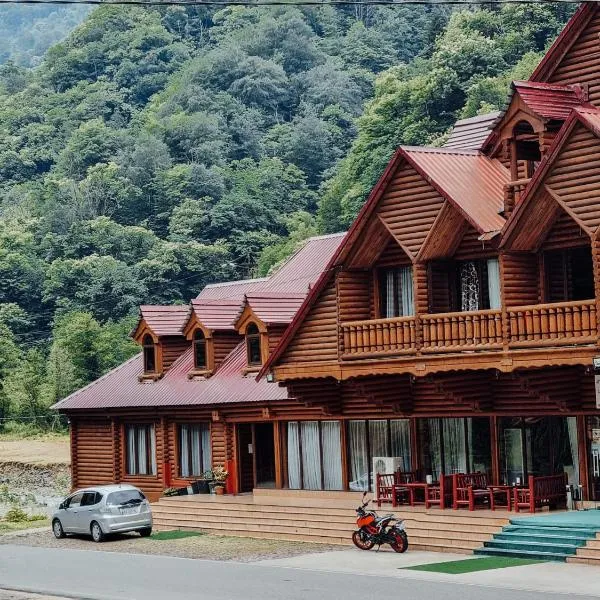 Hotel Chveneburi โรงแรมในMachakhlispiri