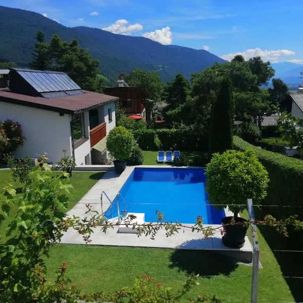 Haus Thomas, hotel en Telfs