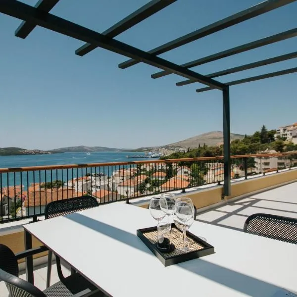 Oleander Urban Suites, high-speed internet, beach at 250, PET friendly, hótel í Trogir