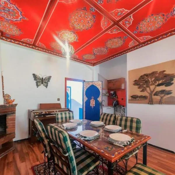 Casa Plasa Grande CHEFCHAOUEN, hotel v destinaci Šafšawán