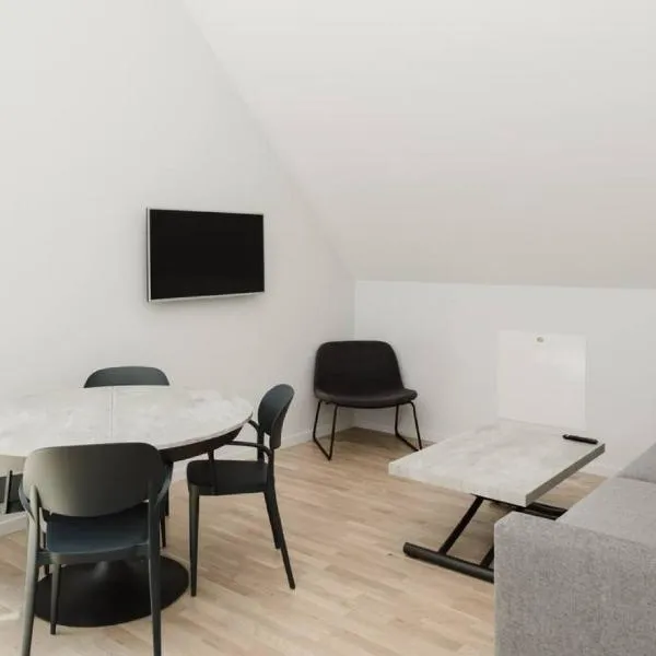 SK67 Modern and bright Loft with free Parking, hotel v destinaci Lidingö