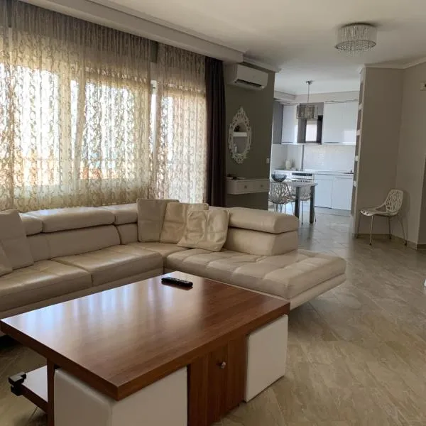 Pearl House Skg, hotel v destinaci Néoi Epivátai