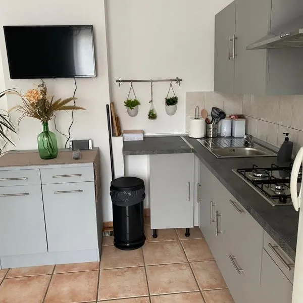 Maison calme et confortable, отель в городе Vaudricourt