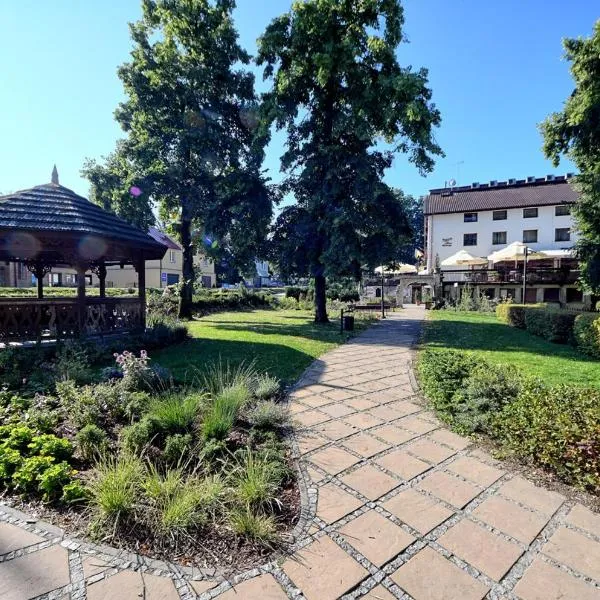 Hotel Przepióreczka, hotel di Nałęczów