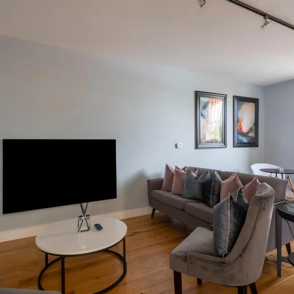 Luxurious 1 Bed House, Free Parking, Braintree Town with Sky TV, hotel en Braintree