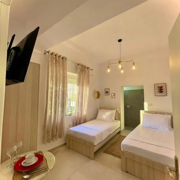 Skrapari Studio Apartment, hotel v destinaci Zhaban