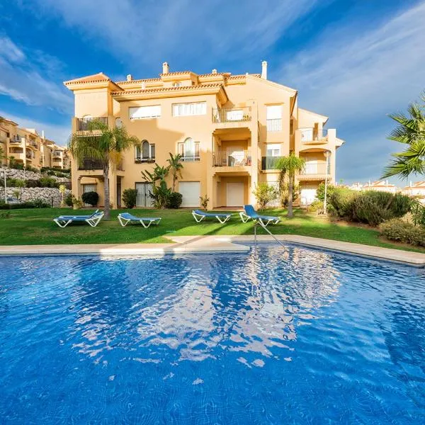 Atalaya Apartment 2 Bedrooms، فندق في ميخاس