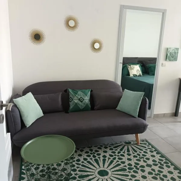 Superbe appartement et Parking proche du Centre du Monde, hotel v destinaci Perpignan