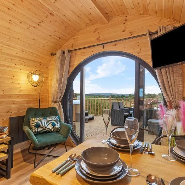 Blaenplwyf Shire Pods, hotel in Lampeter