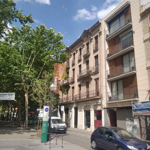 Pis Cèntric, hotel v destinaci Manresa