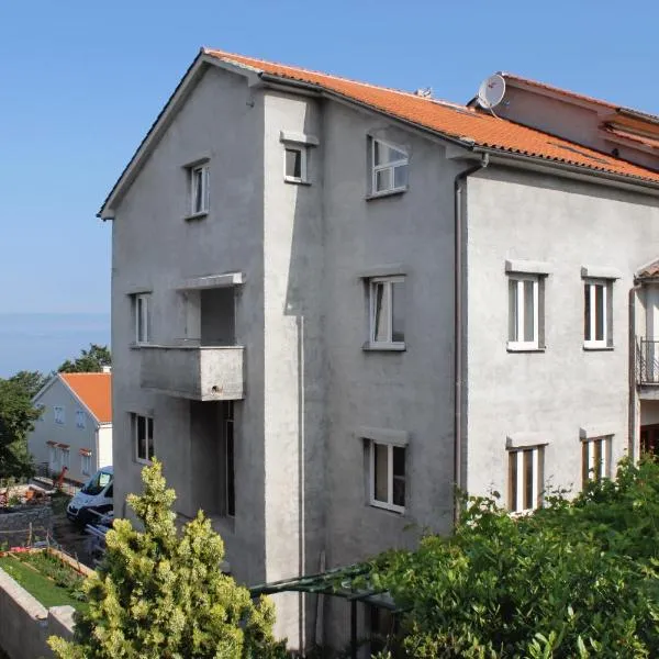Apartments with parking space Njivice, Krk - 5458, hotel in Njivice