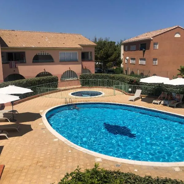 La Corse tranquille 300m de la plage et piscine, hotel v destinaci Linguizzetta