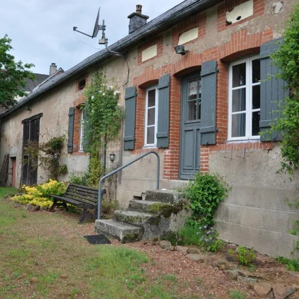 Gite Longere la Morvandelle, hotel in Palmarou