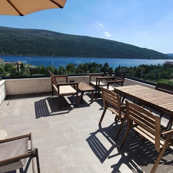 Porto Vista Penthouse Kumbor, hotel v destinaci Kumbor