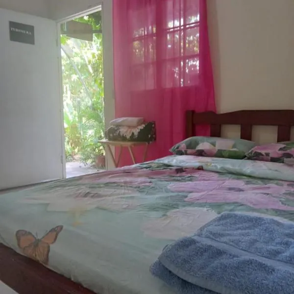 Hostal Brisas Calobrenas โรงแรมในEl Espino de Santa Rosa