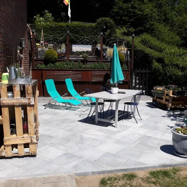 Studio Au jardin fleuri, hotel v destinaci Verviers