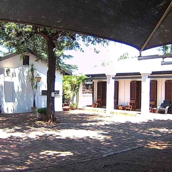 Kuru-Kuru Guesthouse, hotell i Kuruman