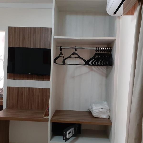 Caldas Novas Lacqua Di Roma IV - 2 banheiros e cozinha, piscina 24 horas - Foto 3