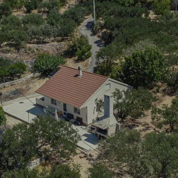 Kuća za odmor Boris, hotel v destinaci Podstrana