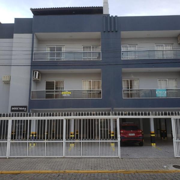 Apto 1 quarto, Centro de Bombinhas, 130 metros da praia.