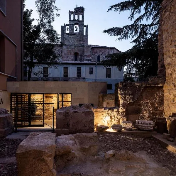Dauria Suites HA, hotel Soriában