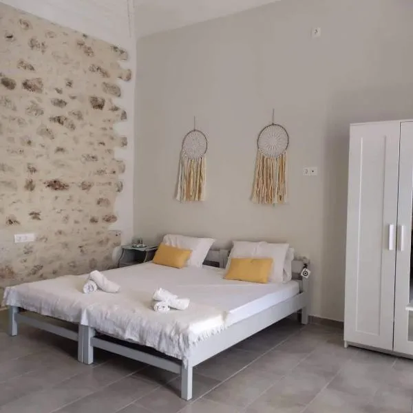 Casa Con Vista Apartments, hotel in Halki