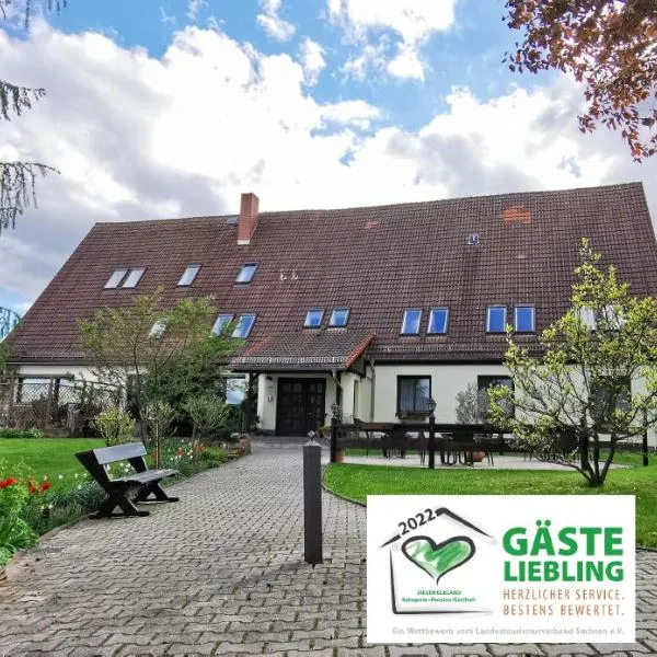 Pension Am Kirschberg, hotel v destinaci Bannewitz