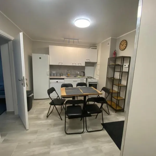 Noclegi Pracownicze Parking Busy, hotel v destinaci Gorzów Wielkopolski