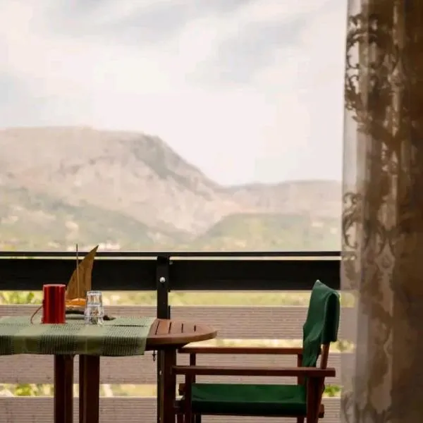 Dioni Stone House, hotel v destinaci Petrokefalo