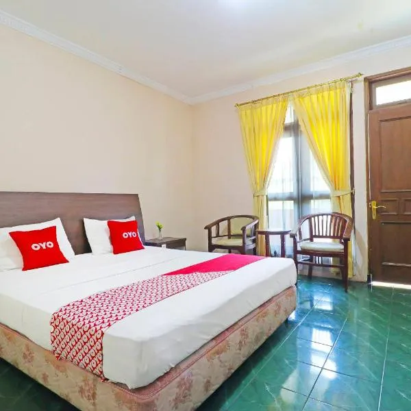 Super OYO 90382 Hotel Sarah Sukabumi, ξενοδοχείο σε Cisaat