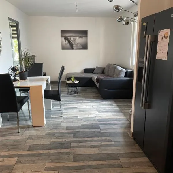 Appartement RDC calme en hyper centre-ville, hotel in Digoin