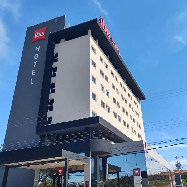 ibis Nova Serrana, viešbutis mieste Nova Serrana