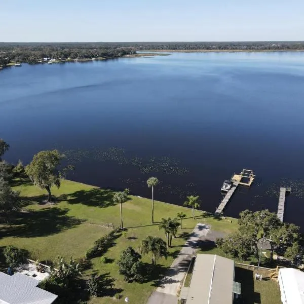 Woody's By The Lake LLC, hotel in Sebring