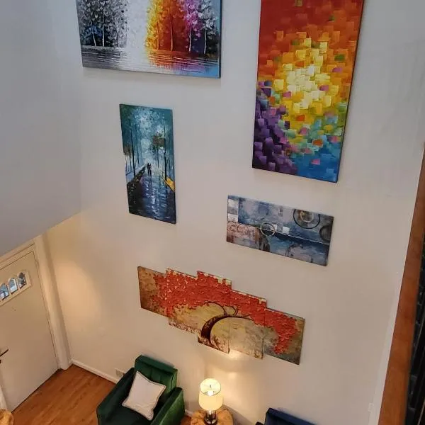 Reservoir Hill Mansion - 4 bedrooms, hotel v destinaci Baltimore