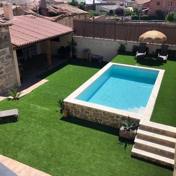 Casa Rural LA BRETONA, hotel di Muelas del Pan