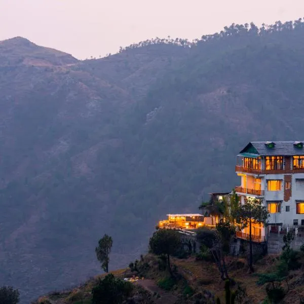 Zostel Banikhet (Dalhousie), hotel en Dalhousie