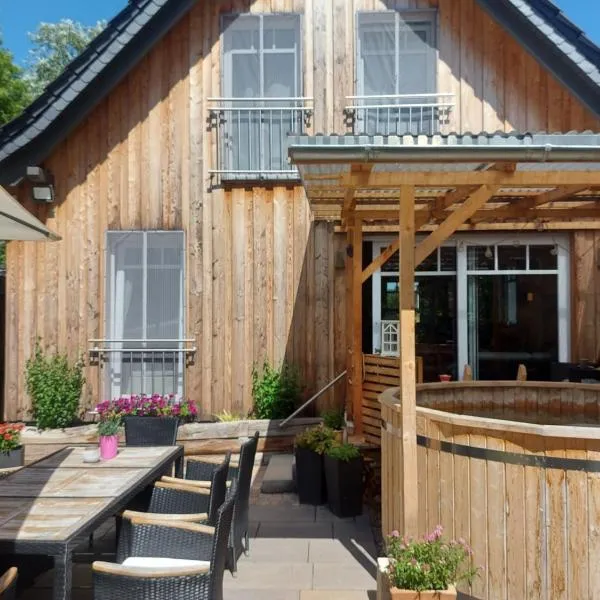 Gemütliches Haus mit Zuber, naturnah!, hotel en Treffurt