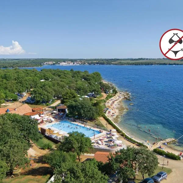 Victoria Mobilehome in Solaris FKK Naturist Camping Resort、ポレッチのホテル