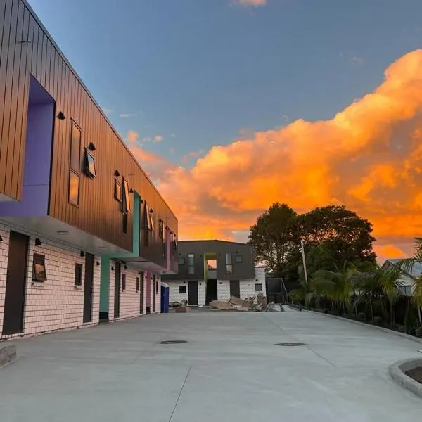 Krishna Motel - Newly Built in Papakura, hotel Papakurában