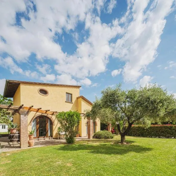 Holiday Home Villa Ulivo by Interhome, hotel en Orentano